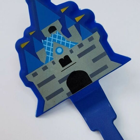 Disney World Cinderella Castle Spatula Turner Walt Magic Kingdom Parks Silicone - Picture 6 of 11